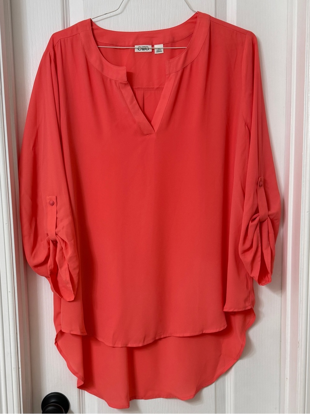 Cato Fashions coral  roll tab 3/4 sleeve blouse split Vneck high low hem XL
